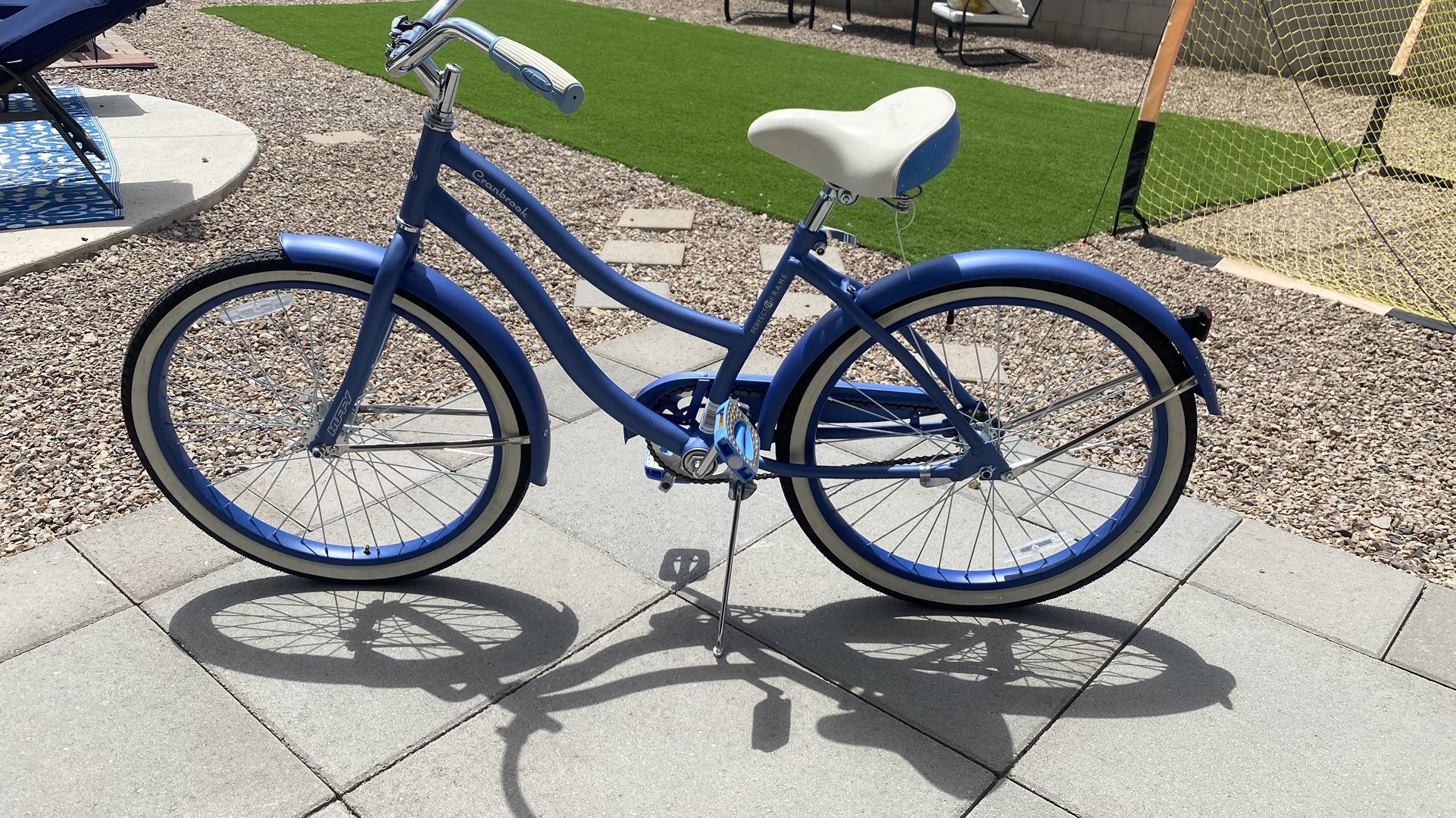 Blue Cruiser Bicycle - Cranbrook 24G