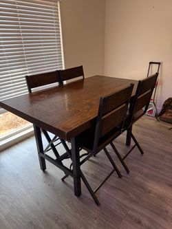 Dining room kitchen table