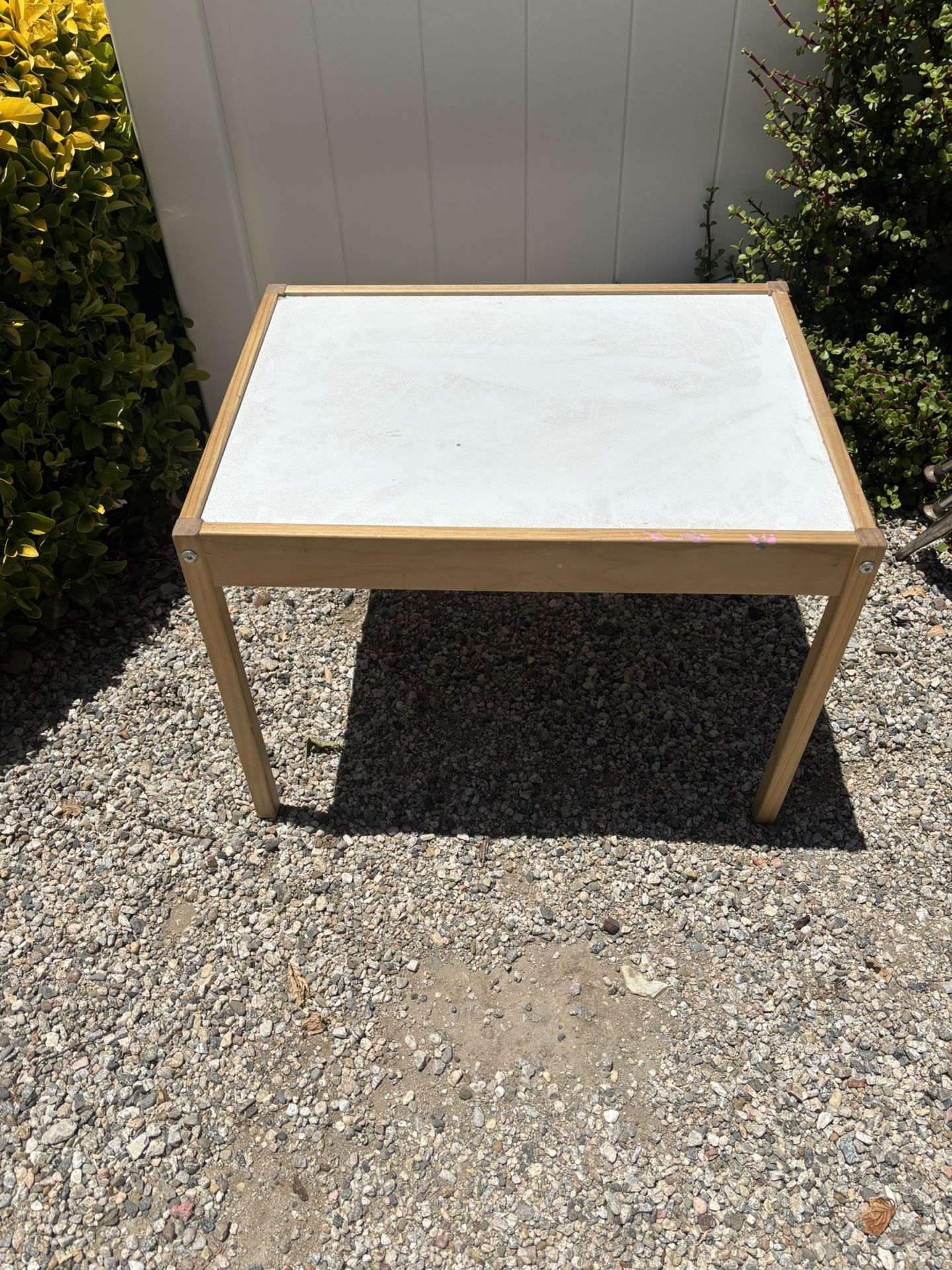Kids Table