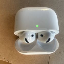 Ear Pods 