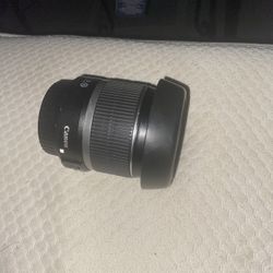 canon camera lens. read description 