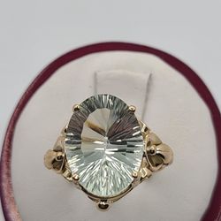 18k Gold 5.75ct Fancy Cut Green Amethyst Ring