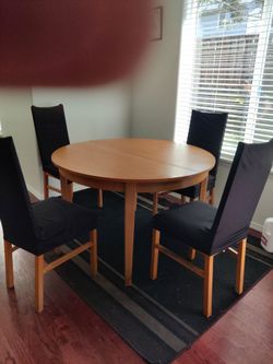 Solid wood dining table and chairs( 4 seater)