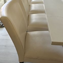 4x Bar Stool (white faux leather)