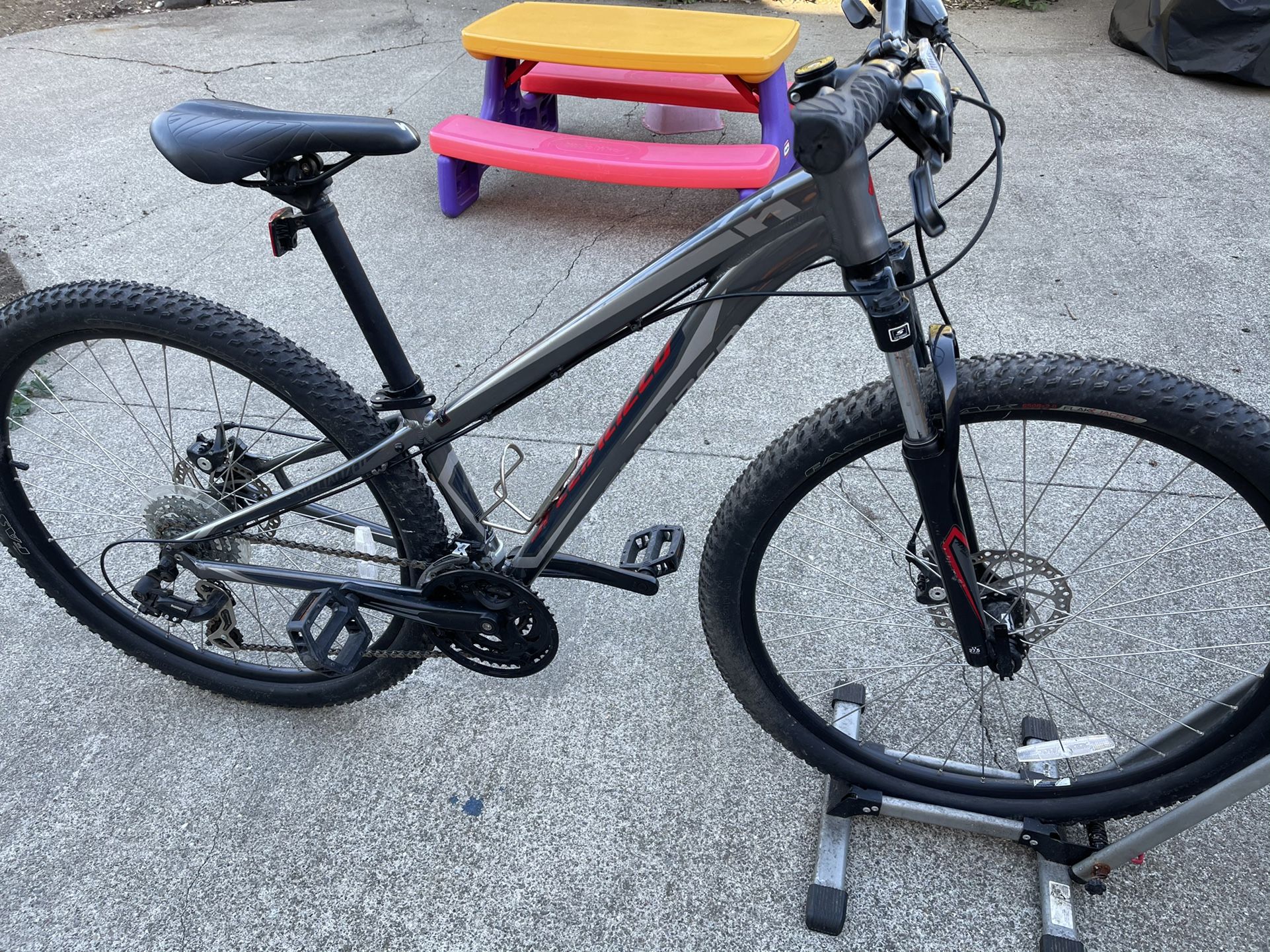 Specialized Hardrock xs Mountain Bike for Sale in Pacifica CA