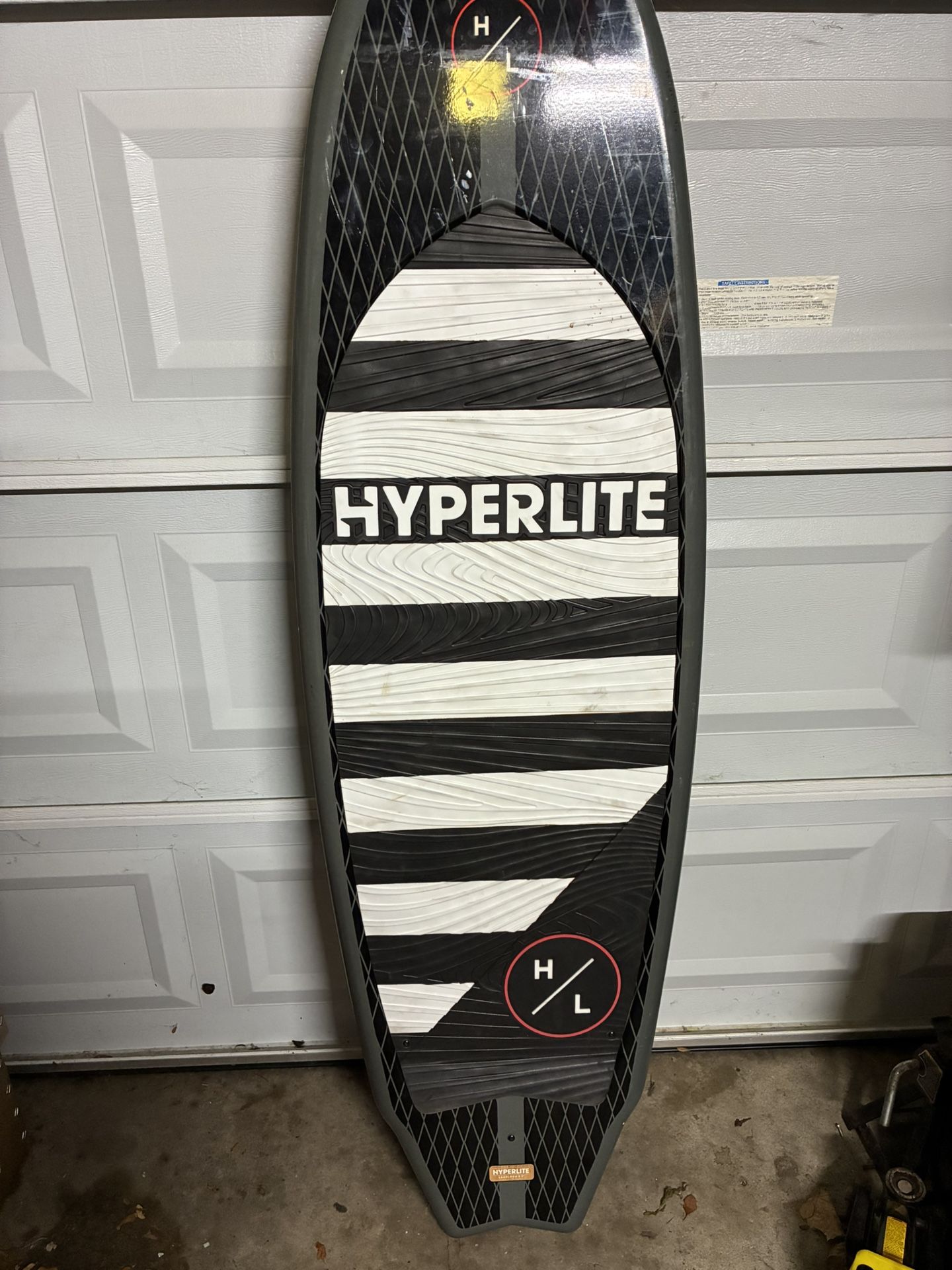 HYPERLITE 5'9" Landlock Wakesurf Board Wakeboard