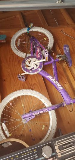 Girls Magna princess pearl bike