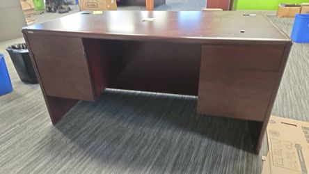 Free Desk