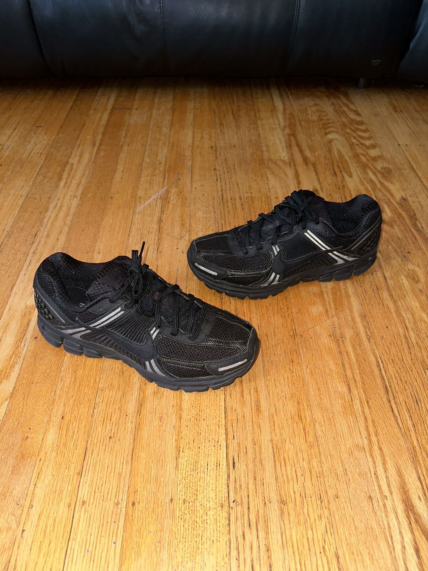 Nike Vomero 5 Triple Black