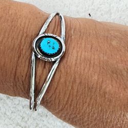 Sterling Silver Southwestern Genuine Turquoise Cuff . Excellent Condition 