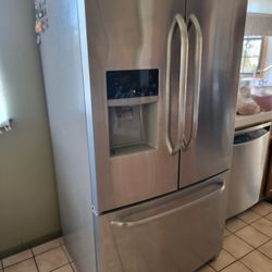 Frigidaire French Door Refrigerator