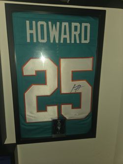 X. Howard  signed jersey  and card
