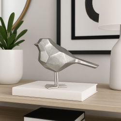CosmoLiving By Cosmopolitan 2000s Silver Geometric Polystone Bird, 7x7”