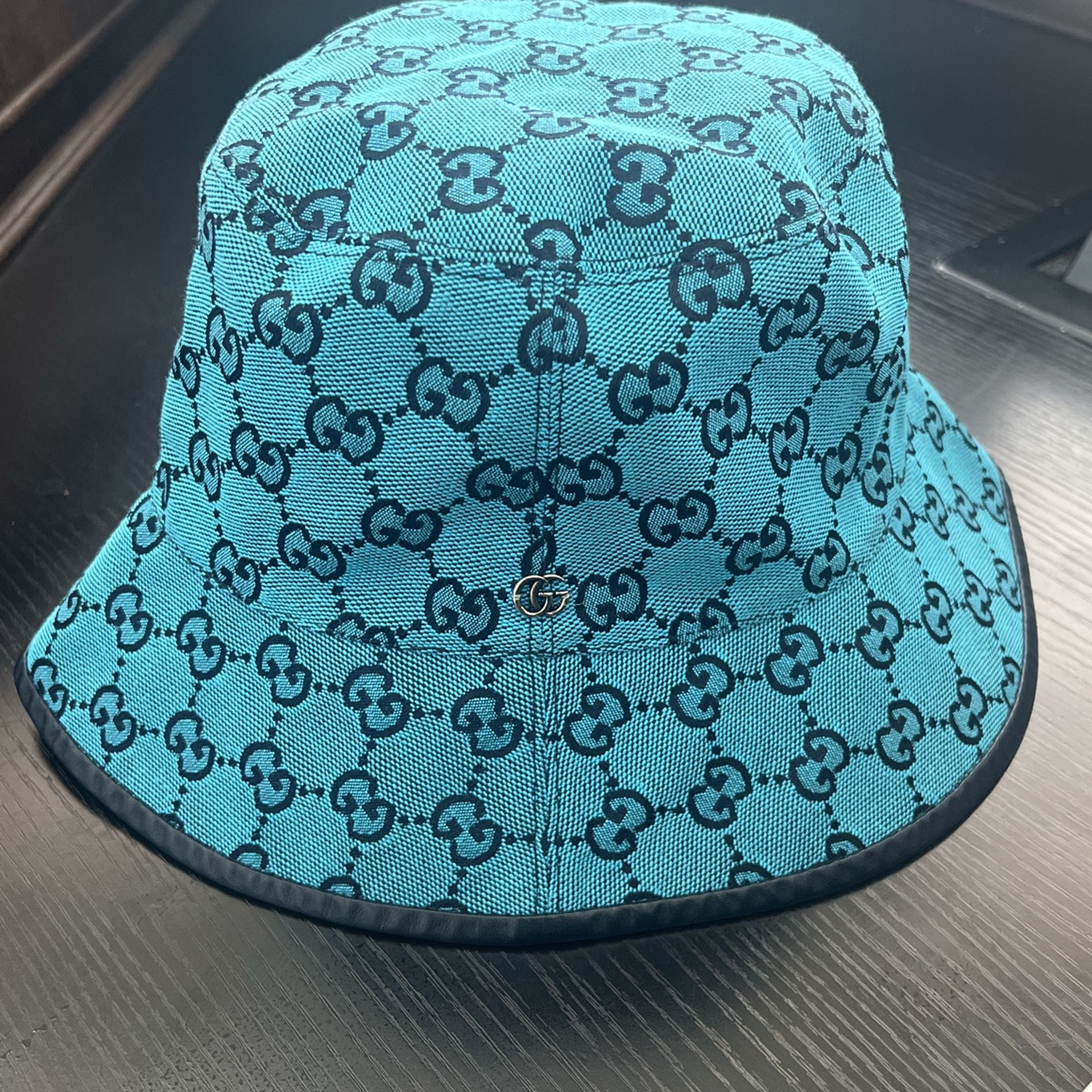 New Authentic Gucci Bucket Hat
