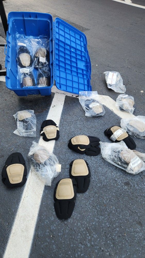 15 Pairs Like New Condition AirFlex Combat Knee Pads