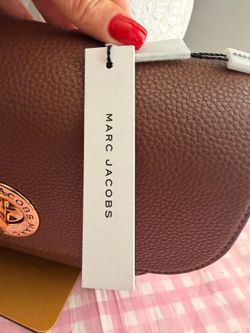 MARC JACOBS (BROWN)