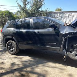 Parts Only 2015 Jeep Cherokee 