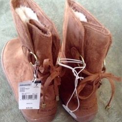 New boots size 7