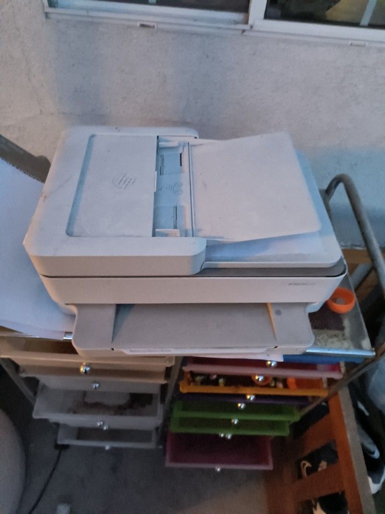 Printer With Ink Works Good 25$