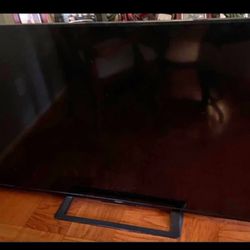 Sony Bravia 70” (2017 Model) - KD-70X690E