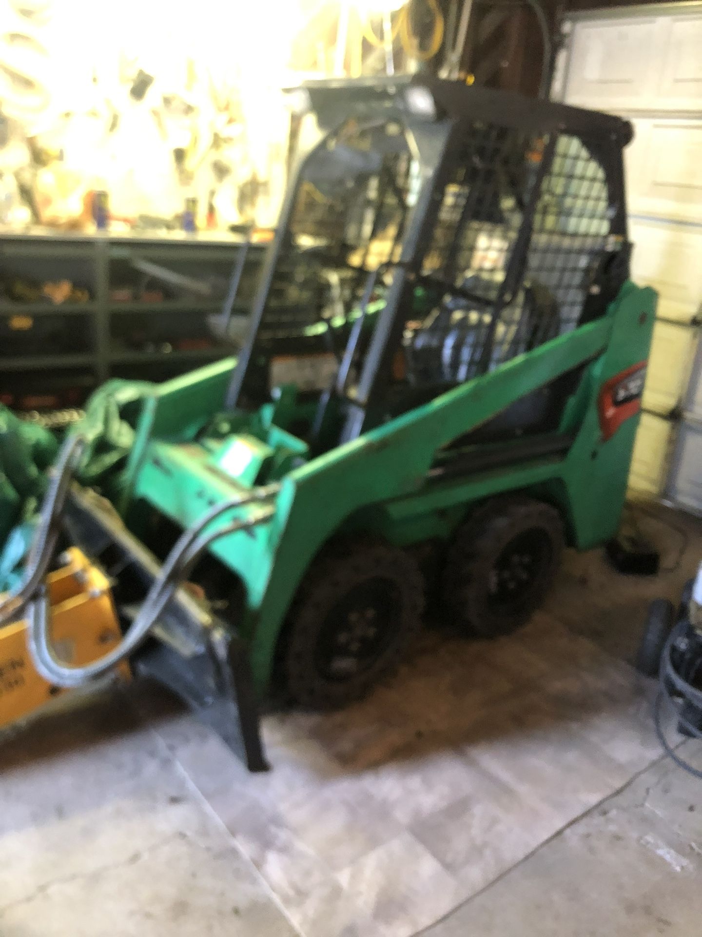 Tractor Bobcat S70 