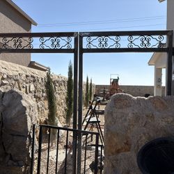 Custom Gates 