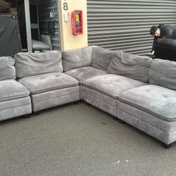 Sectional Couch 
