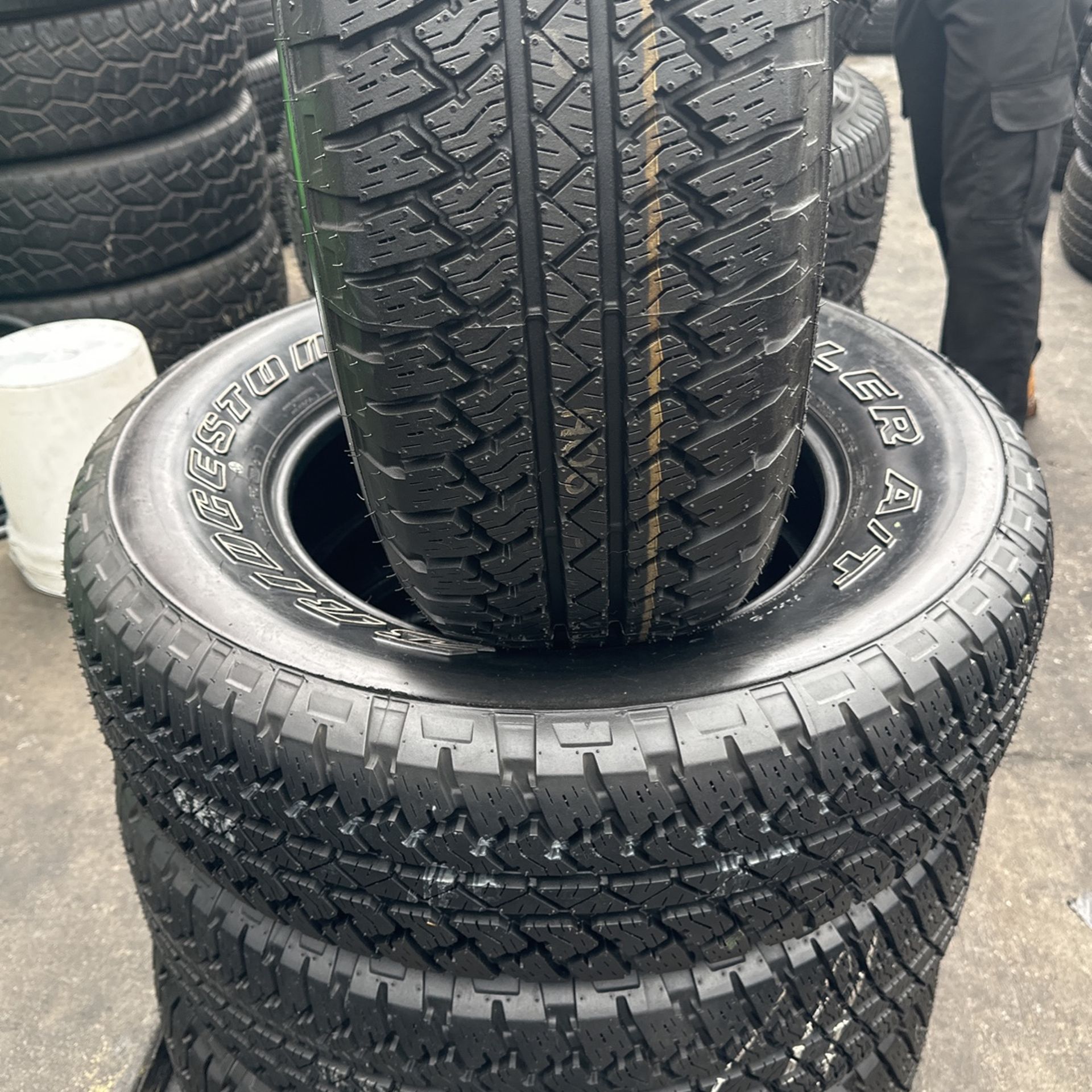 SET FOUR TIRES 255/70/18 Bridgestone DULER Good Used. LT 245/75/16, 245/70/17, 265/65/17, LT 225/75/16 Michelin, 225/70/16 Goodyear, 265/70/16 Bridges