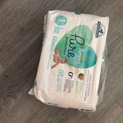 32 Diapers Pure Protection 