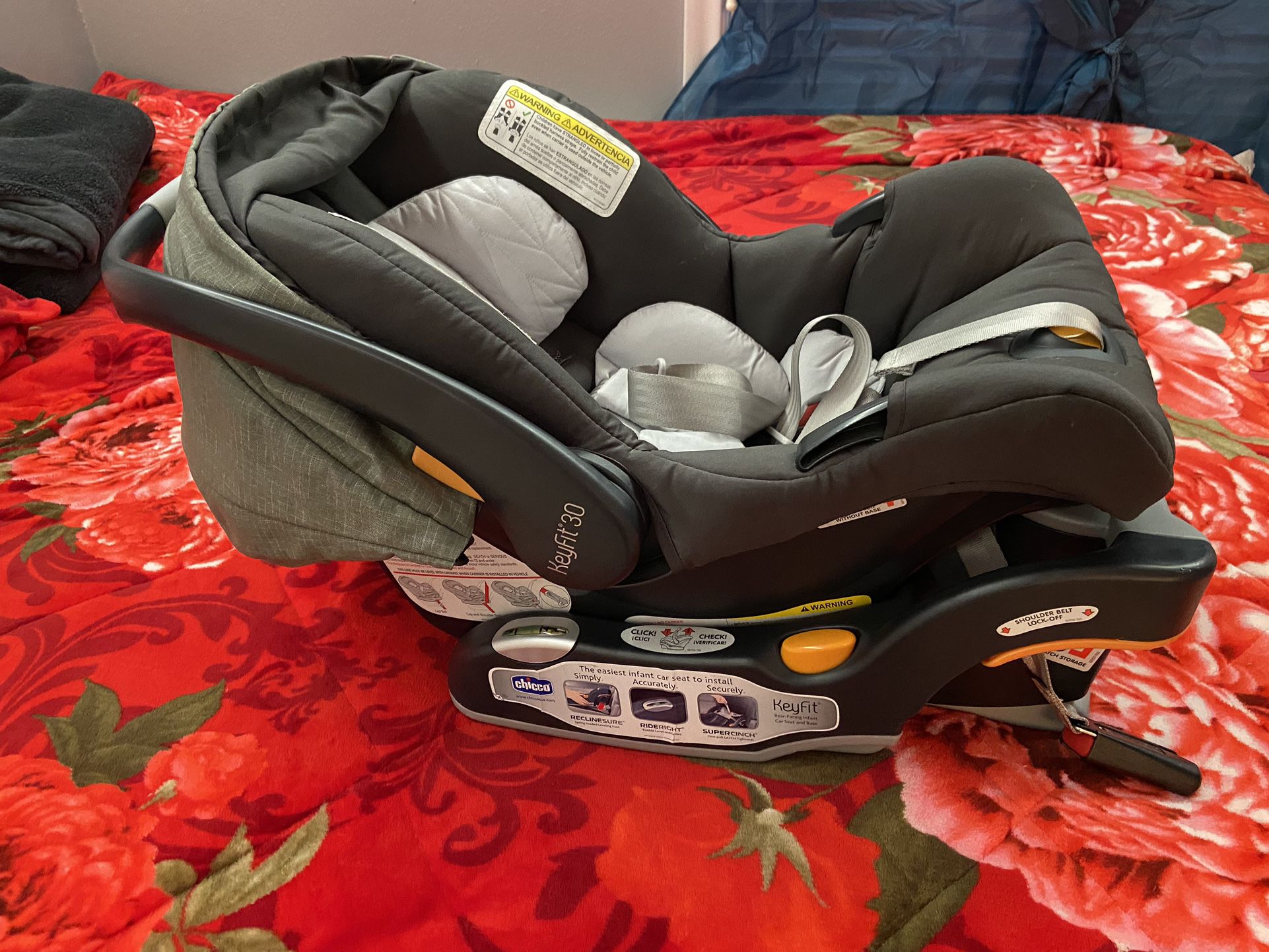 Chicco KeyFit 30 ClearTex 30 lbs Infant Car Seat