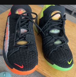 Nike Lebron 18