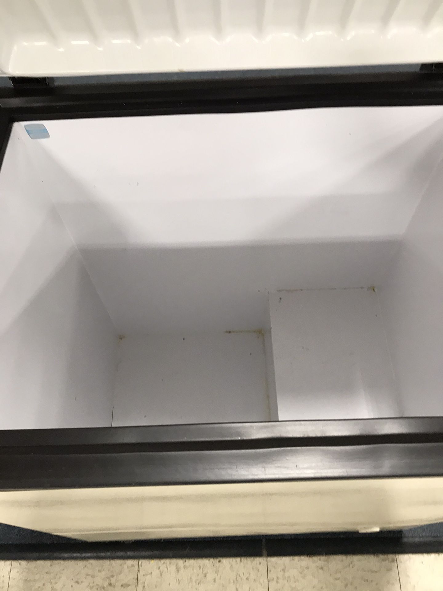 AMANA DEEP FREEZE CHEST FREEZER for Sale in Kentwood, MI OfferUp