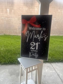Welcome sign 