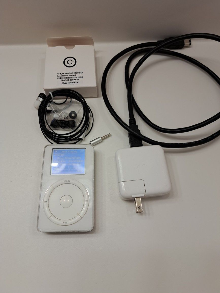 Apple Ipod Classic 1st Generation 10GB with brand new higher capacity battery