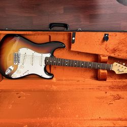 2013 Fender American Vintage '65 Stratocaster - 3 Color Sunburst