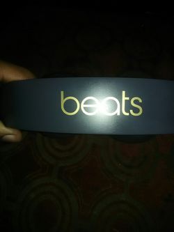 Wireless beats headphones