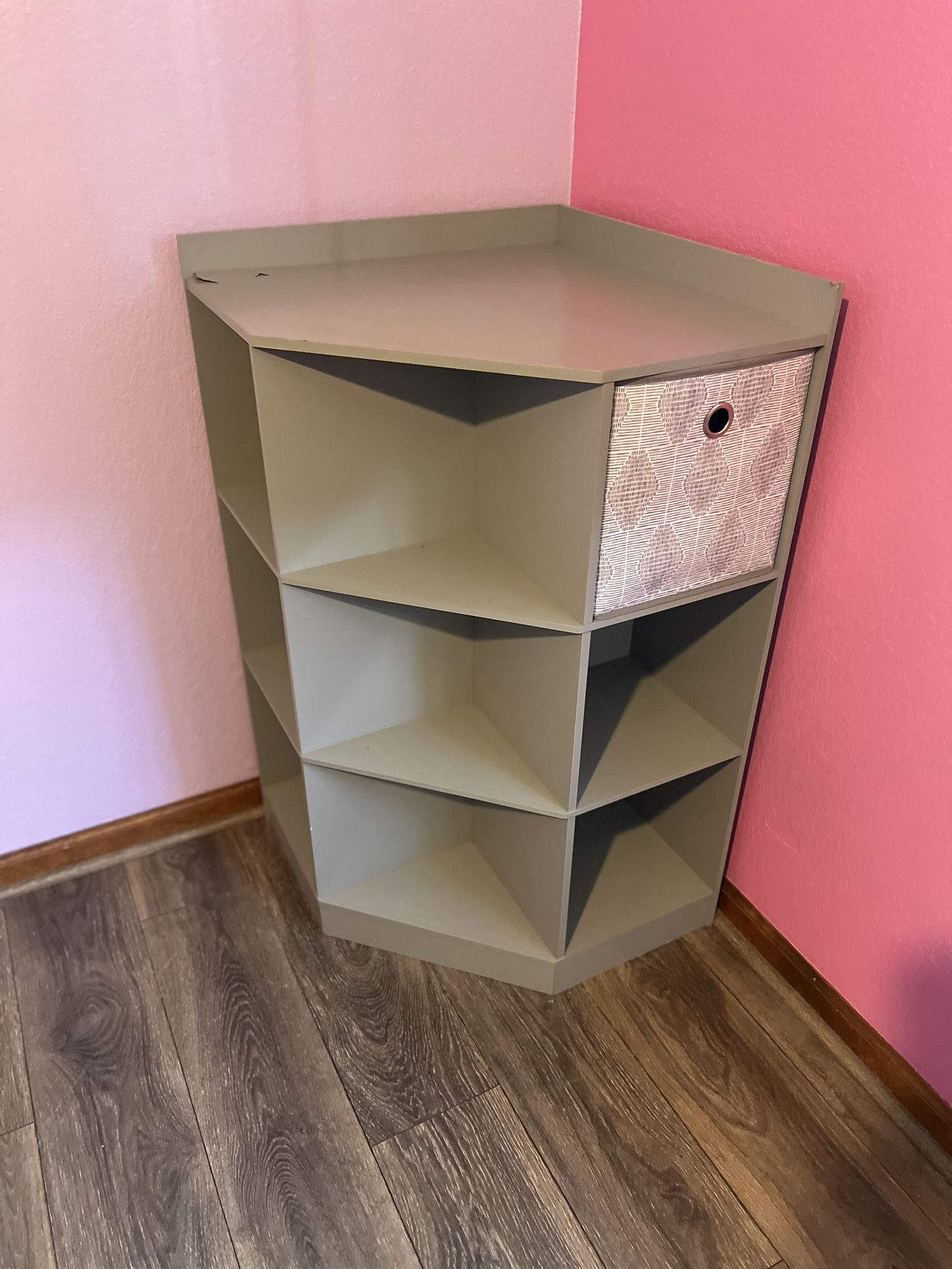 Corner Shelf Unit