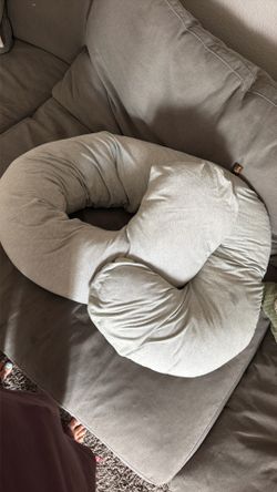 Pregnancy pillow