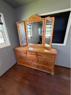 Timbercrest Solid Pine 7-Drawer Dresser with Tri-Fold Vanity Mirror