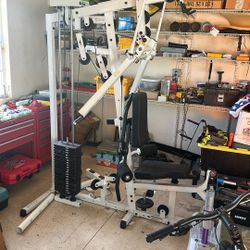 Universal Weight Training Equipment 