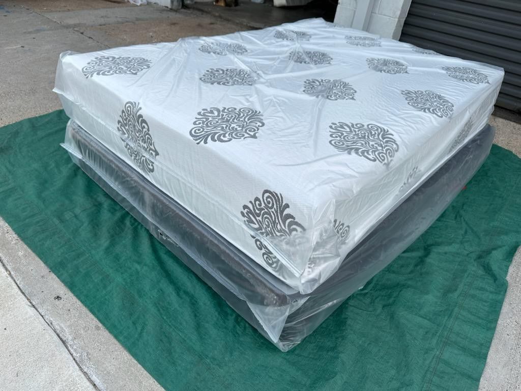NEW Full Mattress Set Memoryfoam