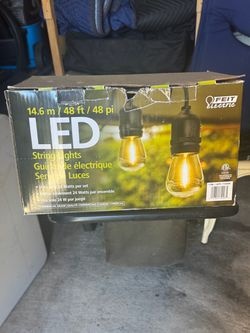 Outside lights 2 box’s are brand new