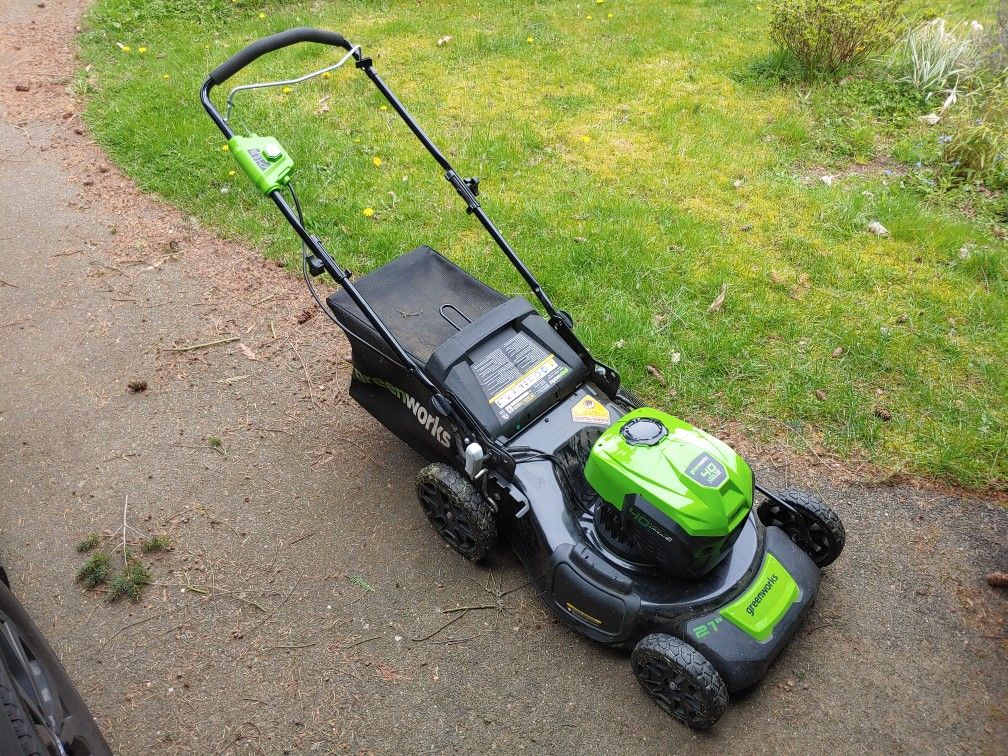 21" Greenworks 40v Lawnmower & BATTERIES (FOR PARTS OR REPAIR) for Sale