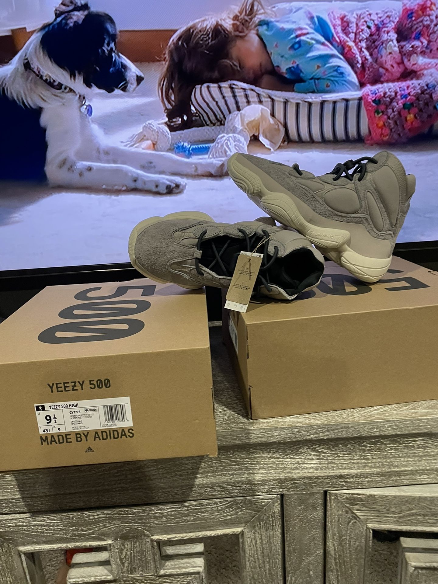 Yeezy 500 Mist Stone 