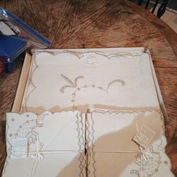 Vintage Hand Embroidery 12 Table Place Mats And 1 Table Cover From Portugal 
