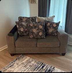 Couch ( loveseat)
