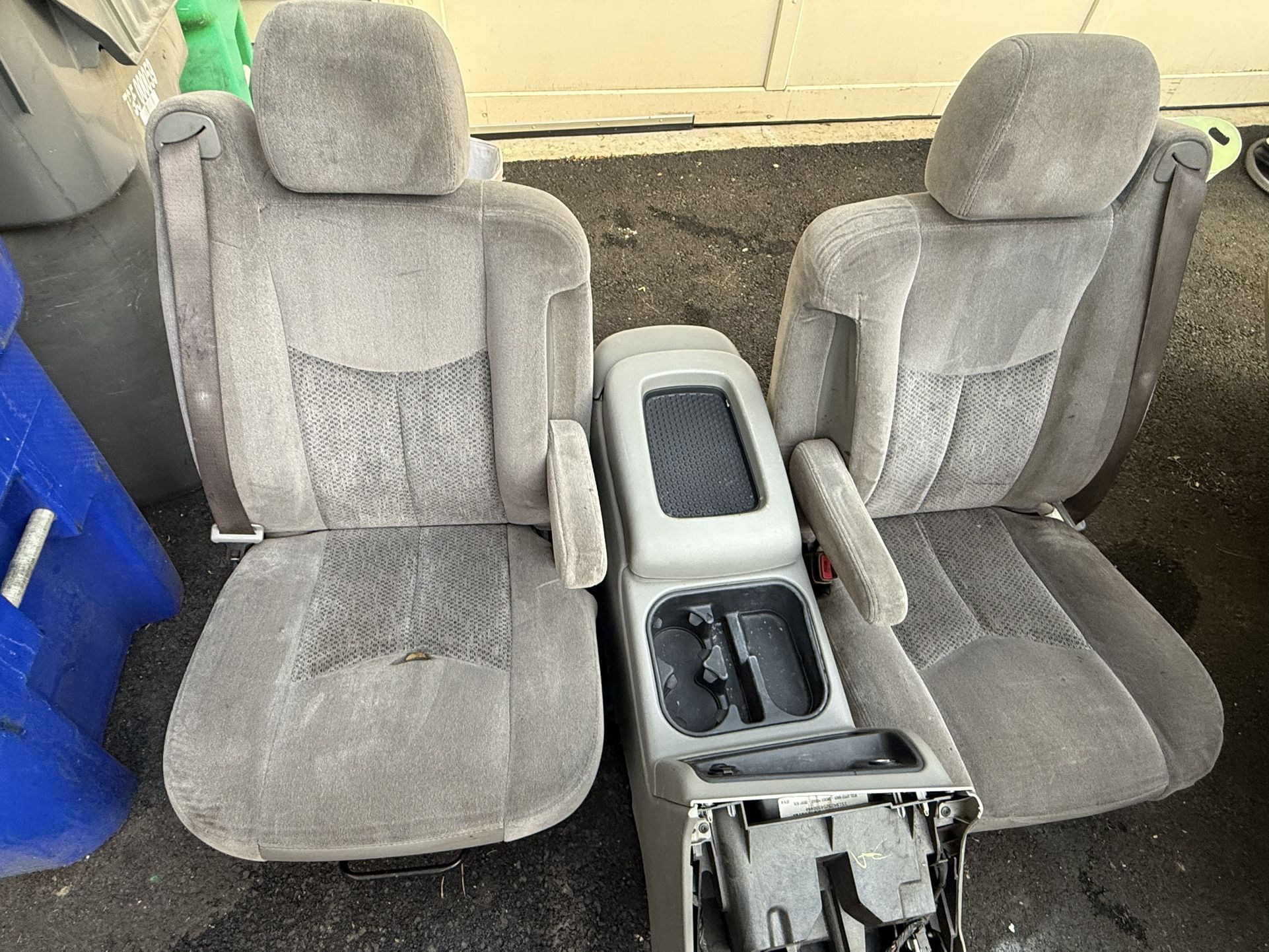 Silverado And GMC Seats 💺 And Console