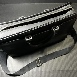 Black Leather Coach Crossbody Messenger Bag/Briefcase 