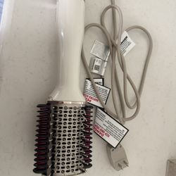 Shark Hot Air Brush Blowout Styler – Excellent Condition