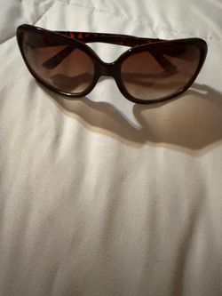 Liz Claiborne singlasses